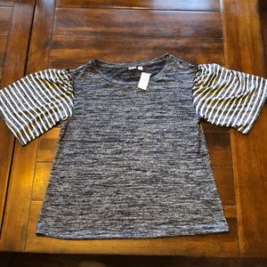 NWT Gap Small Top